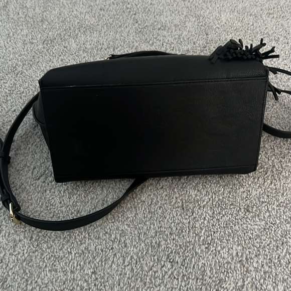 Calvin Klein purse - Picture 2 of 12